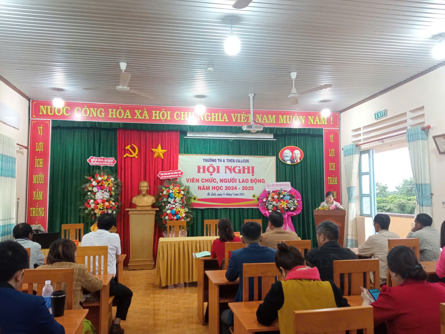 z5802289158486 d008dc86932dd7c2495e64eb37ecb144